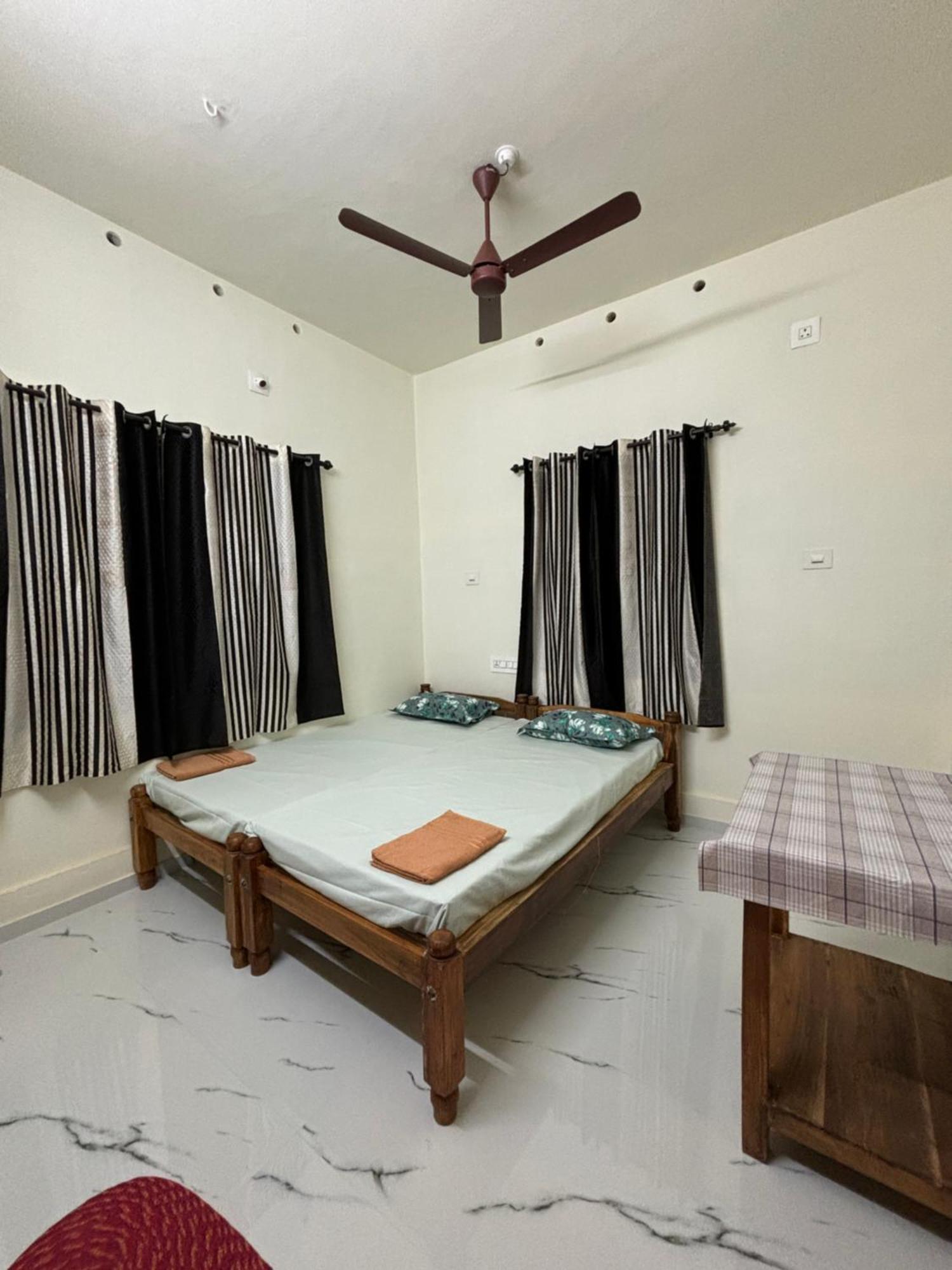 Golden Beach Home Stay Alappuzha Zewnętrze zdjęcie