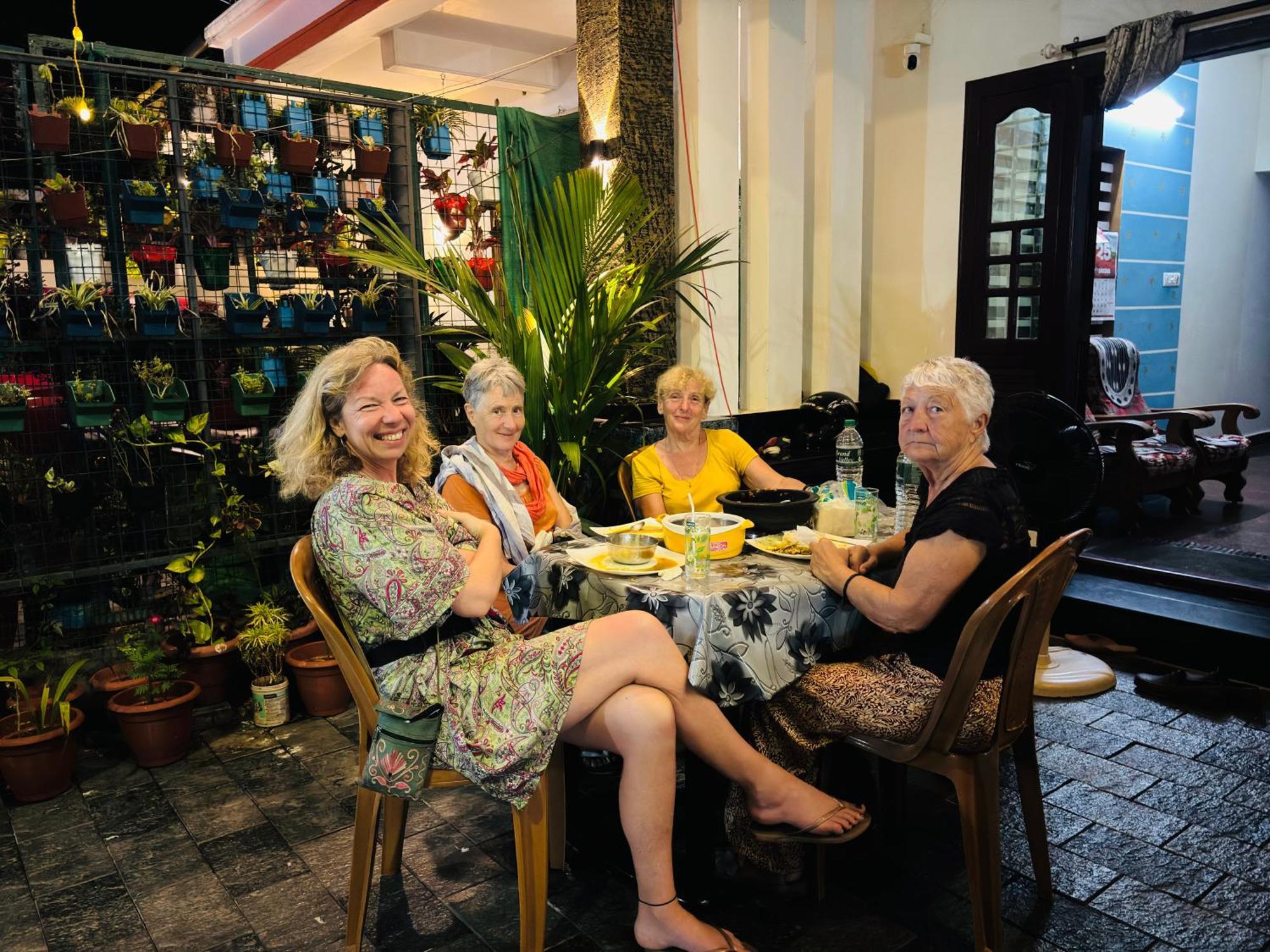 Golden Beach Home Stay Alappuzha Zewnętrze zdjęcie