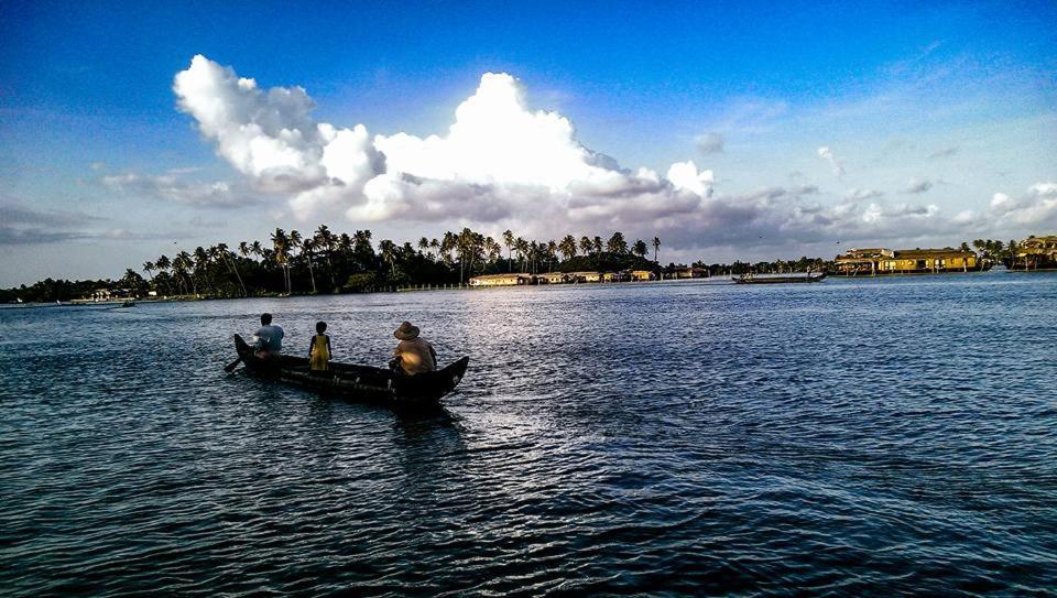 Golden Beach Home Stay Alappuzha Zewnętrze zdjęcie